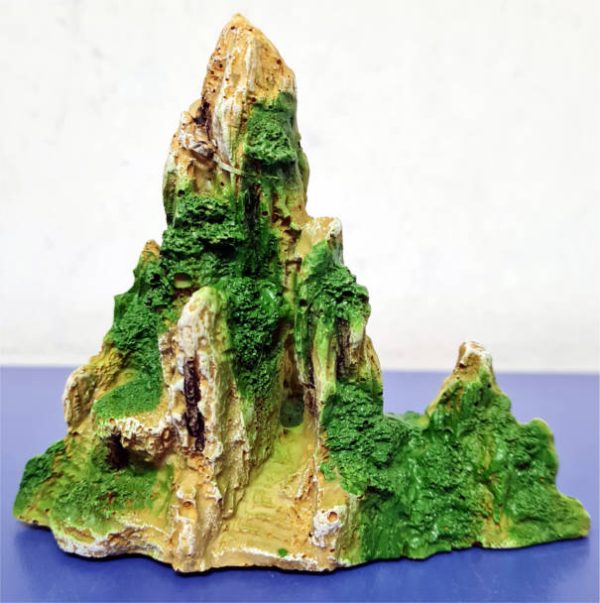 Boyu montaña sumergida con musgo talla S (11x10x5cm)